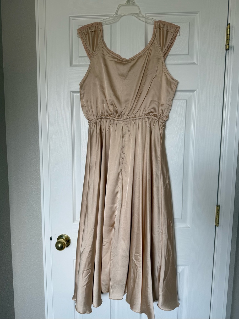 NWT Anthropologie Soft Neutral Pink Button-Front Midi Dress Lace Detail - M - Picture 6 of 8